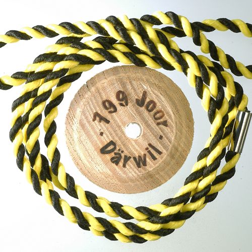 Basel. Festabzeichen 799 Joor Därwil (799-Jahre Therwil, BL) mit Stoffband